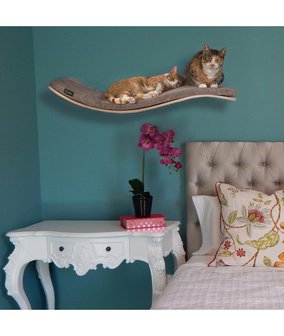 Cosy and Dozy - Chill DeLuxe Cat Shelf - Walnut + Soft Grey