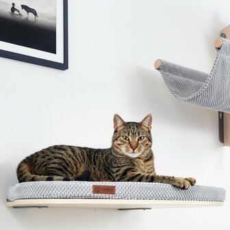Cosy and Dozy - Catwalk Rest - Maple + Soft Grey