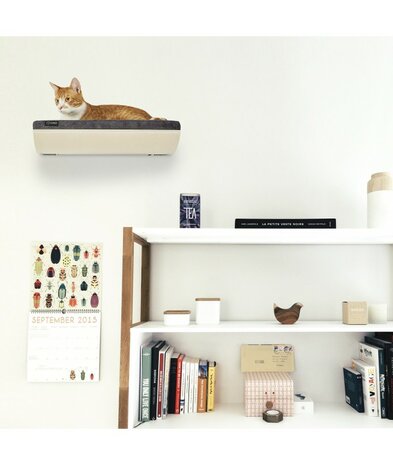 Cosy and Dozy - Chill Cat Shelf - Walnut + Fluffy Sand